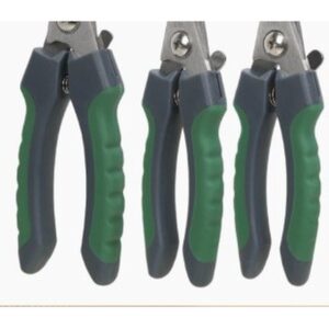 Plier-Style Nail Clipper with Safety Guard